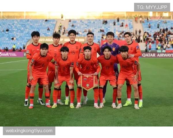 韩国男足在亚洲杯赛事中展现出阵容磨合初具成效，战术体系较为完整